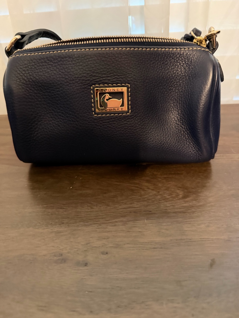 Dooney & bourke dillen pebbled leather mini barrel bag